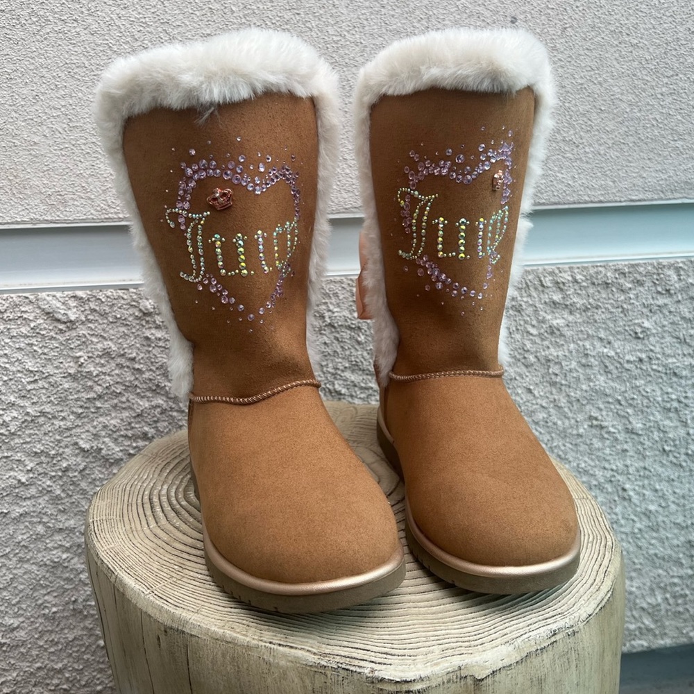 vintage y2k Juicy Couture fuzzy winter boots (rare find!) - Picture 1 of 5